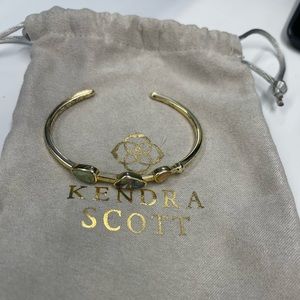 Kendra scott bracelet